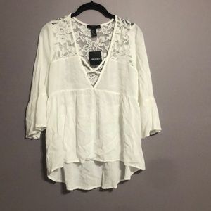 White lace quart length shirt- forever 21 small